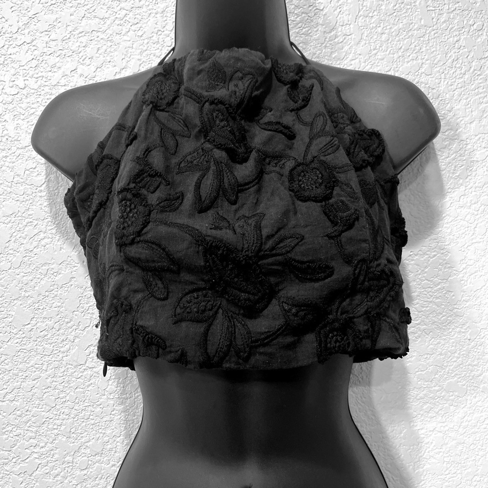 MOTF Crop Top Women Medium Black Floral Embroidered Halter High Neck Cotton